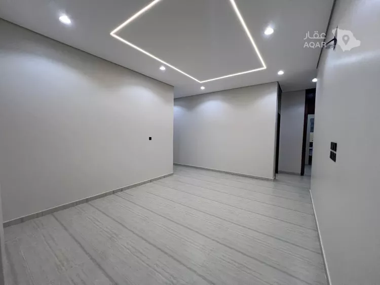 Floor for Sale in Hafr Al Batin At Talal 6