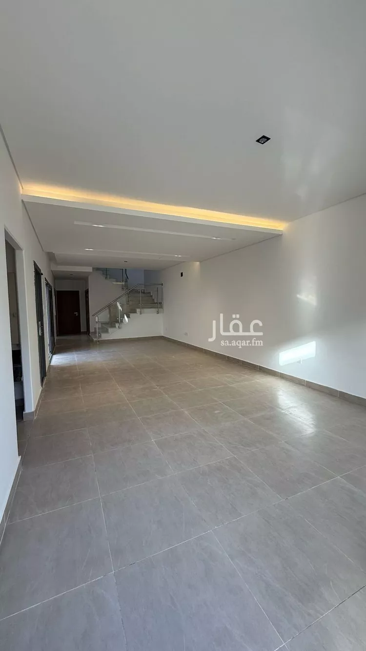 فيلا للإيجار في شارع زكريا بن يحيى, حي مطار الملك خالد الدولي, مدينة الرياض, منطقة الرياض