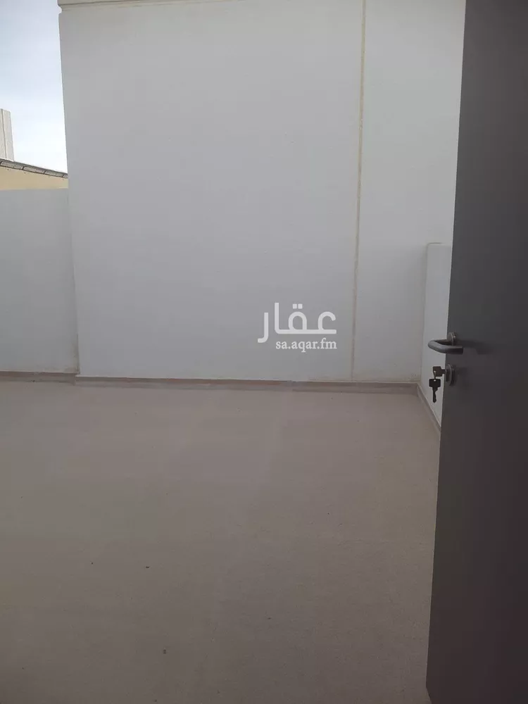 فيلا للإيجار في شارع زكريا بن يحيى, حي مطار الملك خالد الدولي, مدينة الرياض, منطقة الرياض