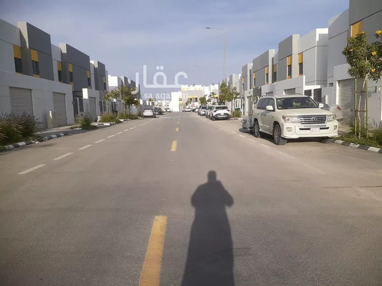 فيلا للإيجار في شارع زكريا بن يحيى, حي مطار الملك خالد الدولي, مدينة الرياض, منطقة الرياض صورة 4