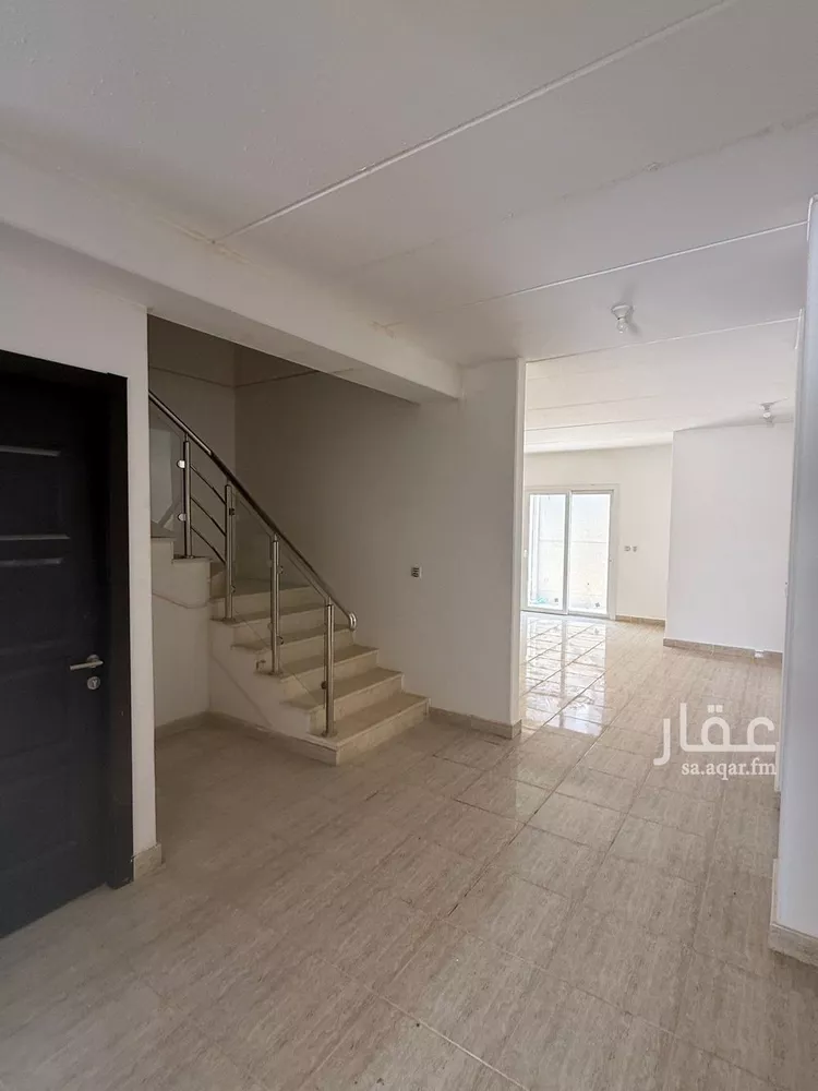 فيلا للبيع في شارع أبي عبدالله بن عبدالجبار, حي مطار الملك خالد الدولي, مدينة الرياض, منطقة الرياض صورة 2