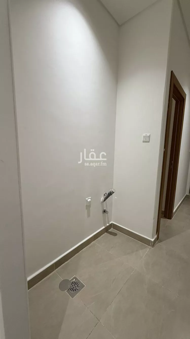 فيلا للبيع في شارع المرار بن بشير, حي مطار الملك خالد الدولي, مدينة الرياض, منطقة الرياض 14