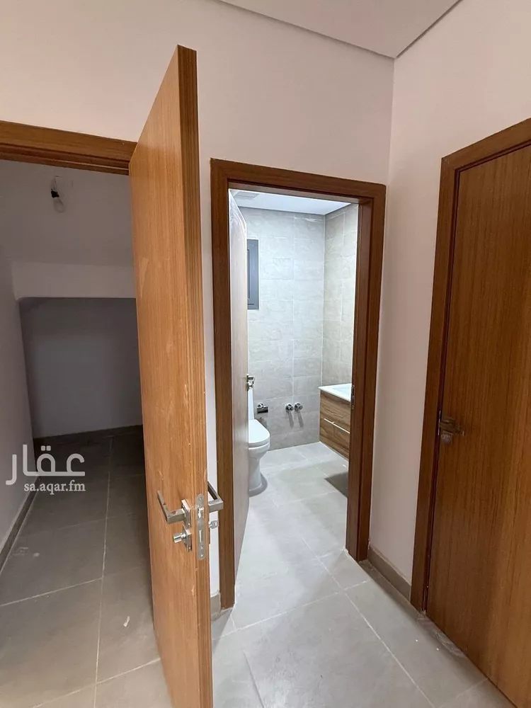 فيلا للإيجار في شارع المفضل التنوخي, حي مطار الملك خالد الدولي, مدينة الرياض, منطقة الرياض صورة 5