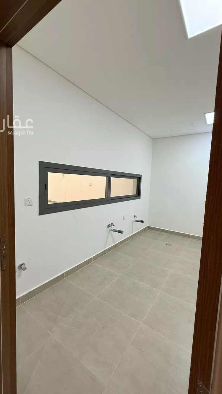 فيلا للبيع في شارع المرار بن بشير, حي مطار الملك خالد الدولي, مدينة الرياض, منطقة الرياض 12