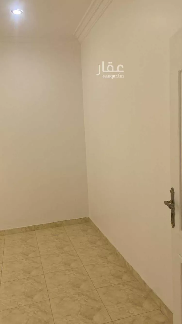 شقة للإيجار في شارع رقم 322, حي الملقا, مدينة الرياض, منطقة الرياض صورة 3