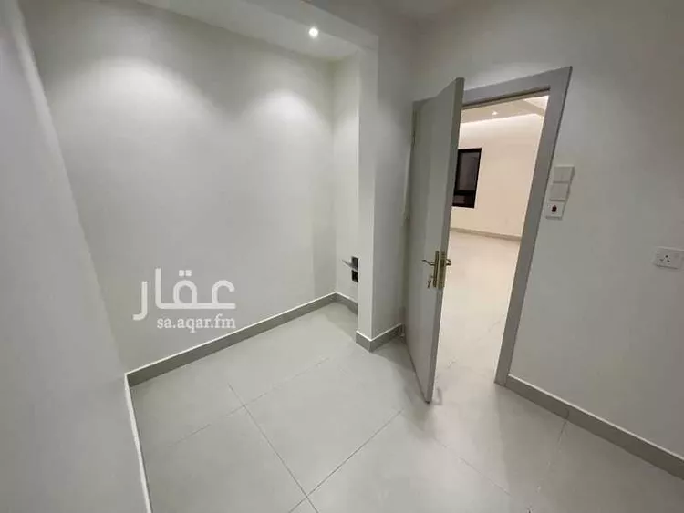 شقة للإيجار في شارع أحمد بن عمير ، حي السعادة ، الرياض ، منطقة الرياض صورة 4