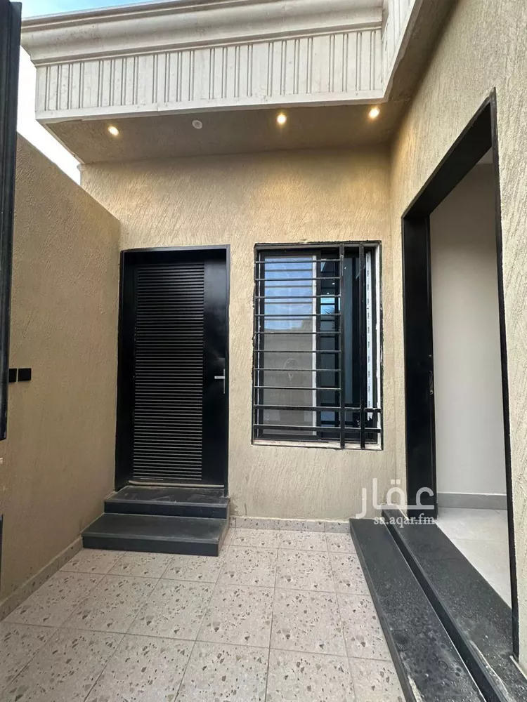 Floor for Sale in Riyadh Al Munsiyah 10