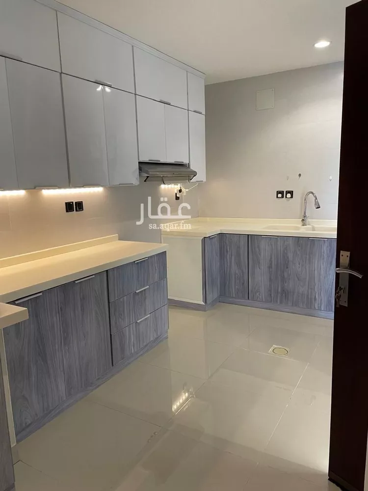 شقة للبيع في شارع جسر الملك فهد, حي الحمراء, مدينة الخبر, المنطقة الشرقية صورة 4