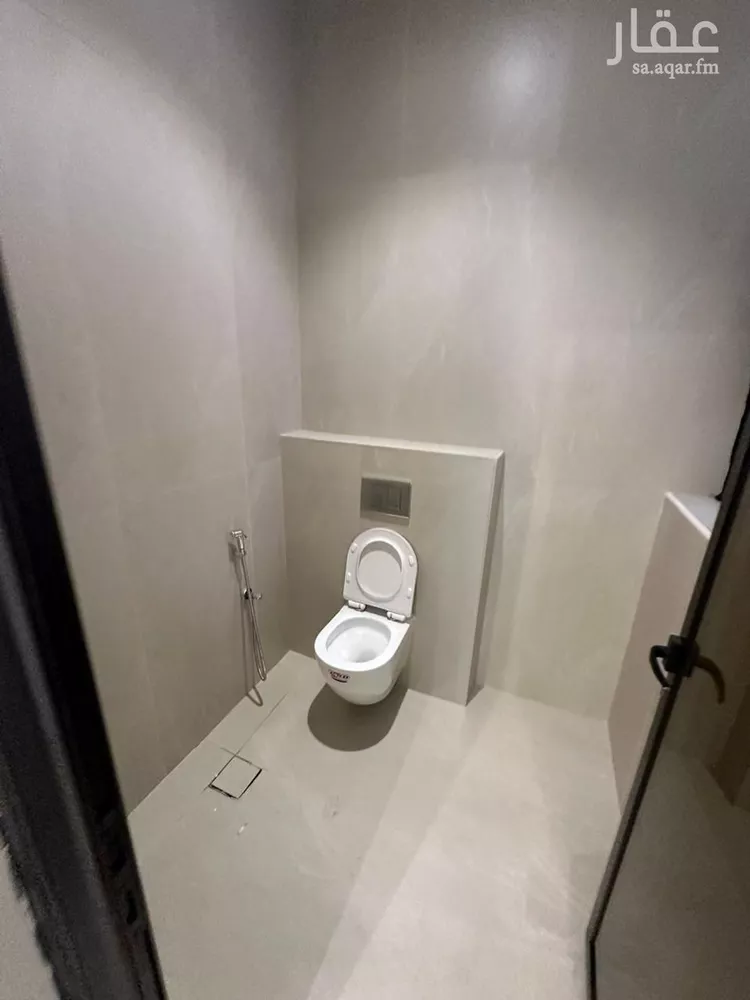 فيلا للبيع في شارع القيصومه, حي الصواري, مدينة الخبر, المنطقة الشرقية صورة 3