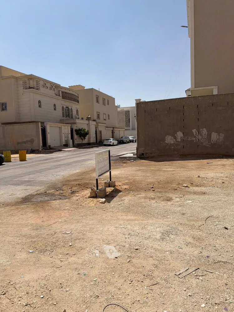 أرض للبيع في شارع أحمد بن محمد الشعبي, حي المهدية, مدينة الرياض, منطقة الرياض 7