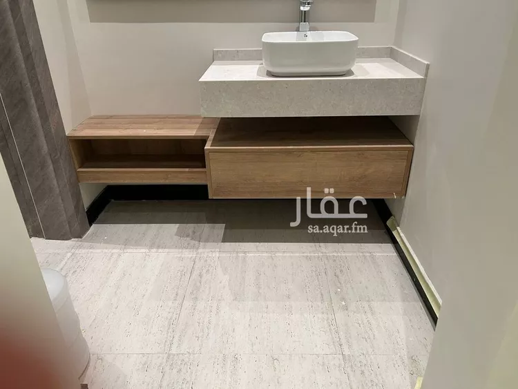 شقة للبيع في شارع الجنادريه, حي ظهرة لبن, مدينة الرياض, منطقة الرياض صورة 4