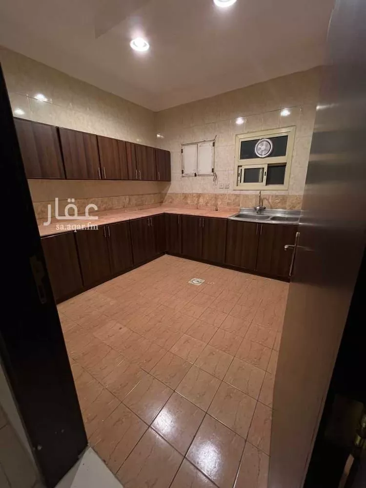 دور للإيجار في شارع أبي الوليد الطيالسي, حي السعادة, مدينة الرياض, منطقة الرياض صورة 4