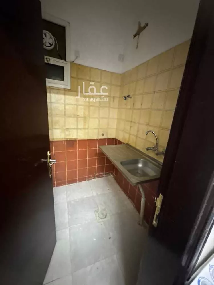 عمارة للإيجار في شارع لجاة, حي العود, مدينة الرياض, منطقة الرياض صورة 4