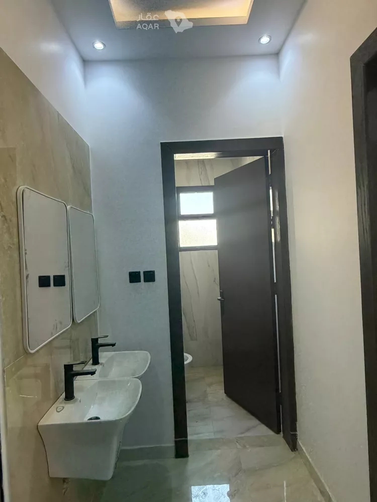 Floor for Sale in Riyadh Al Mansourah 8