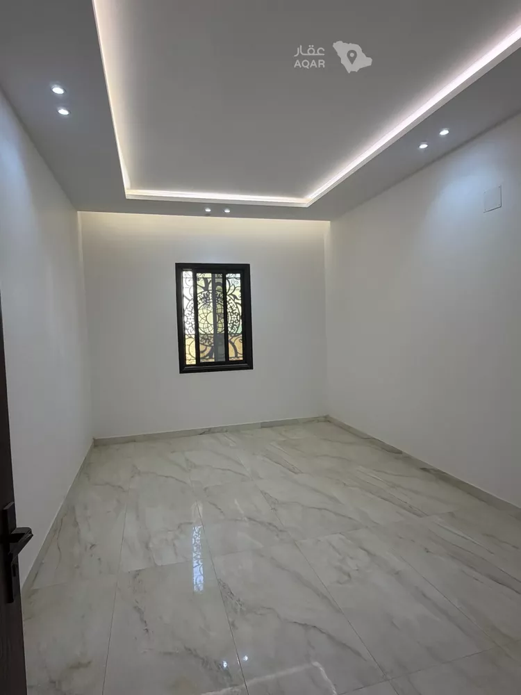 Floor for Sale in Riyadh Al Mansourah 6