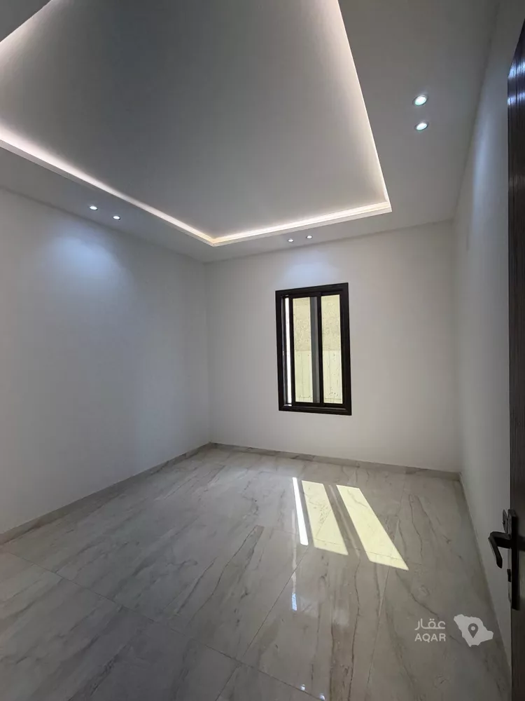 Floor for Sale in Riyadh Al Mansourah 9