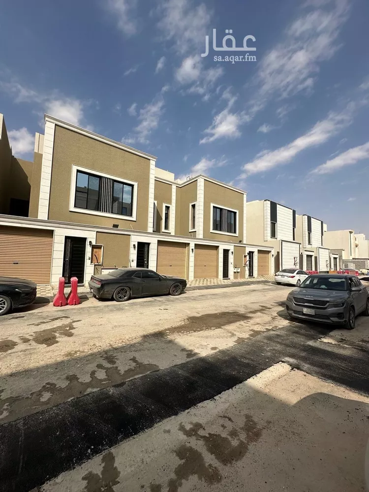 فيلا للبيع في شارع جرير بن حازم, حي الرمال, مدينة الرياض, منطقة الرياض صورة 2