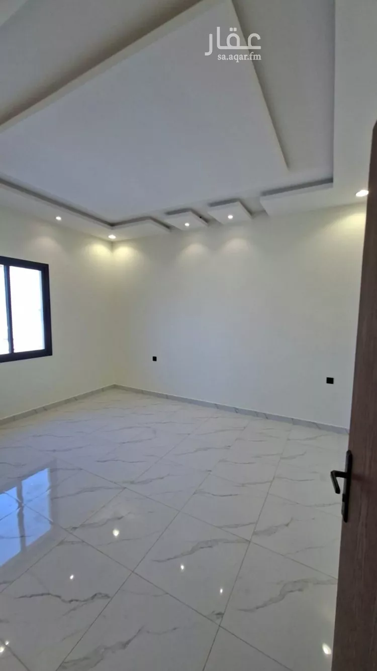 فيلا للبيع في شارع أبي سعيد الرومي, حي الدار البيضاء, مدينة الرياض, منطقة الرياض صورة 2