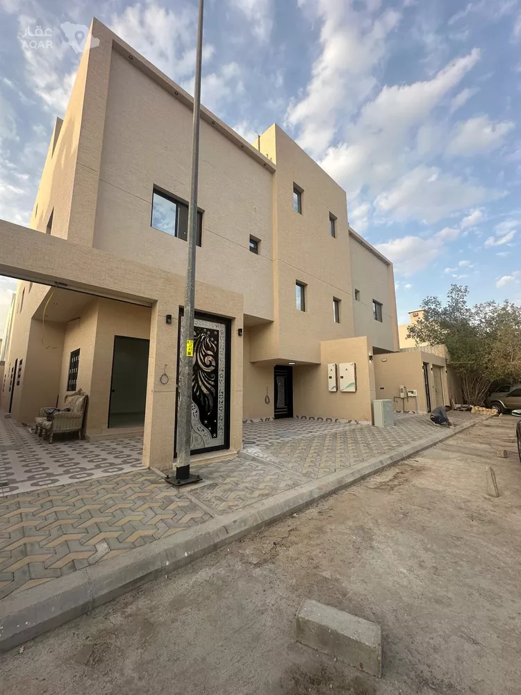 دور للبيع في شارع الذرة, حي العزيزية, مدينة الرياض, منطقة الرياض صورة 4
