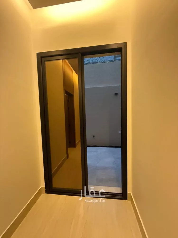 دور للبيع في شارع رقم 490, حي النرجس, مدينة الرياض, منطقة الرياض