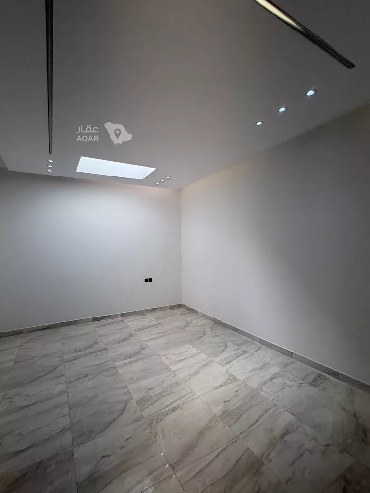 Floor for Sale in Riyadh Al Mansourah 11