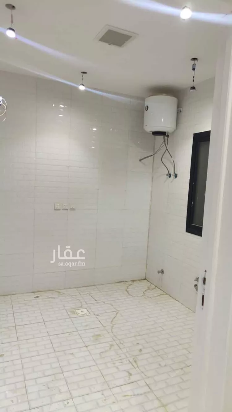 شقة للبيع في شارع بكر صباغ الشافعي ، حي العوالي ، الرياض ، منطقة الرياض