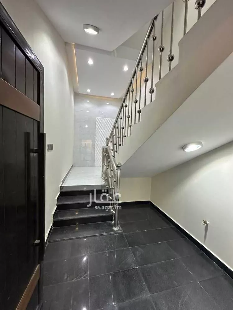 فيلا للبيع في شارع اصيل الهذلي, حي اليرموك, مدينة خميس مشيط, منطقة عسير صورة 3