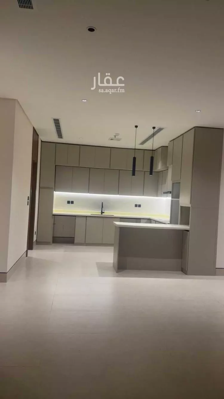شقة للإيجار في شارع الالمعي, حي البندرية, مدينة الخبر, المنطقة الشرقية 8