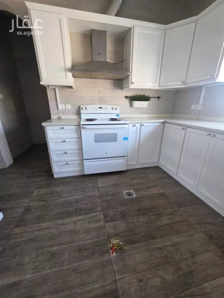 Floor for Rent in Dhahran Al Qusur 16