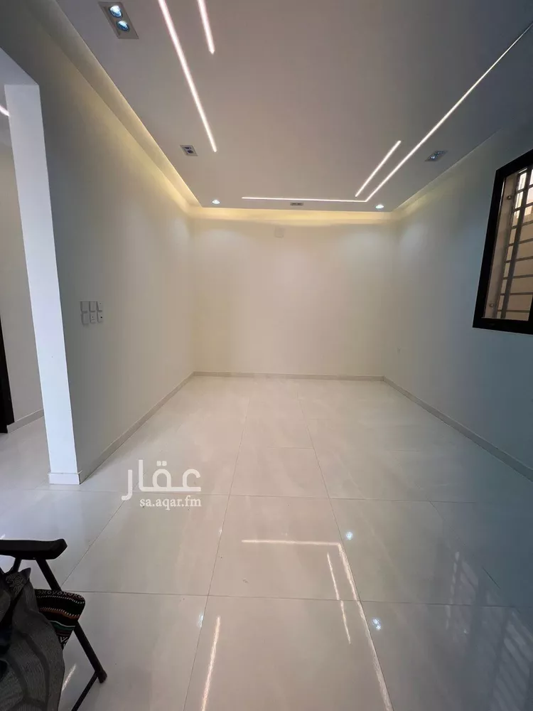 دور للبيع في شارع طريق خريص, حي الجنادرية, مدينة الرياض, منطقة الرياض صورة 5
