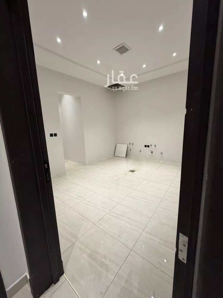 دور للبيع في شارع الغصون, حي الجنادرية, مدينة الرياض, منطقة الرياض صورة 3