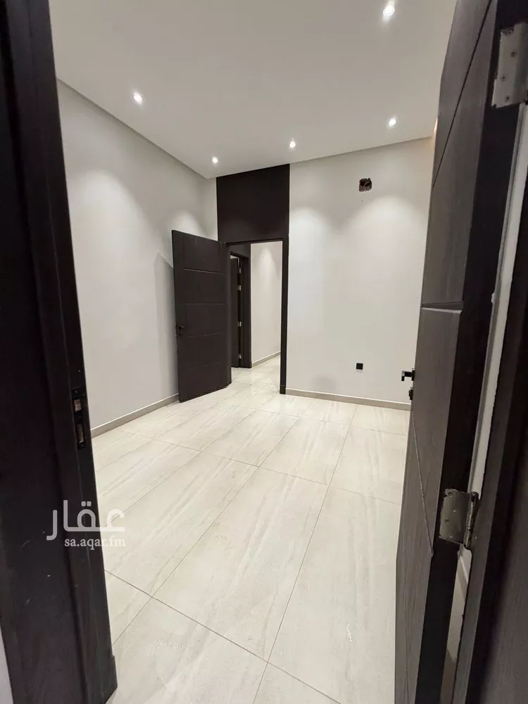 دور للبيع في شارع الغصون, حي الجنادرية, مدينة الرياض, منطقة الرياض