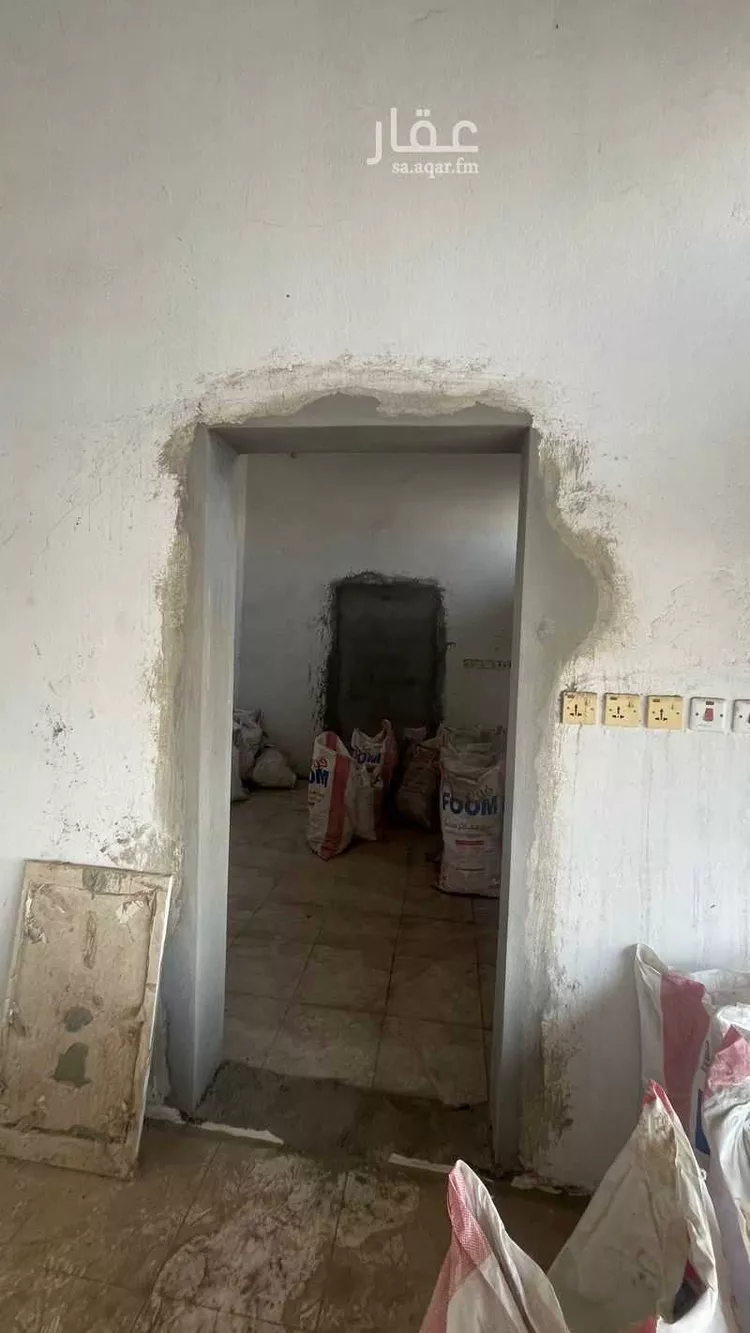 محل للإيجار في شارع عتبان ابن عبيد ابن عمرو العبدي, حي سكة الحديد, مدينة المدينة المنورة, منطقة المدينة المنورة صورة 4