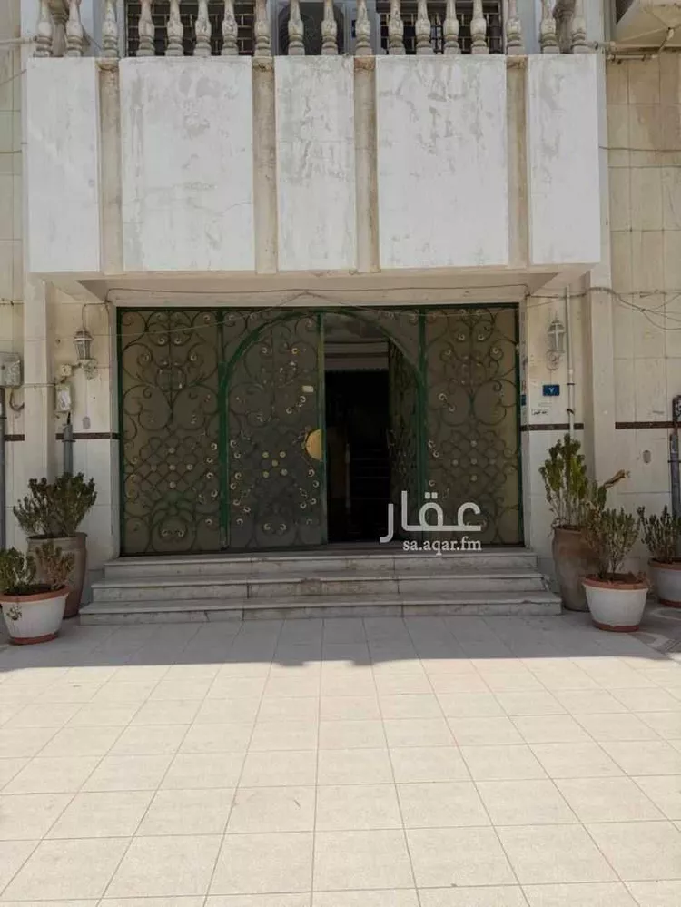 عمارة للبيع في شارع ابو الوفاء, حي العزيزية, مدينة جدة, منطقة مكة المكرمة صورة 2