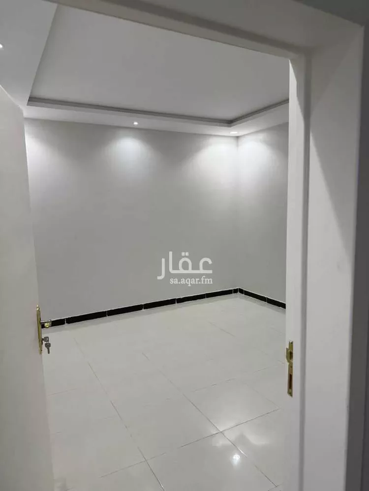 فيلا للإيجار في شارع علي بن شجاع المصري, حي الرمال, مدينة الرياض, منطقة الرياض صورة 2