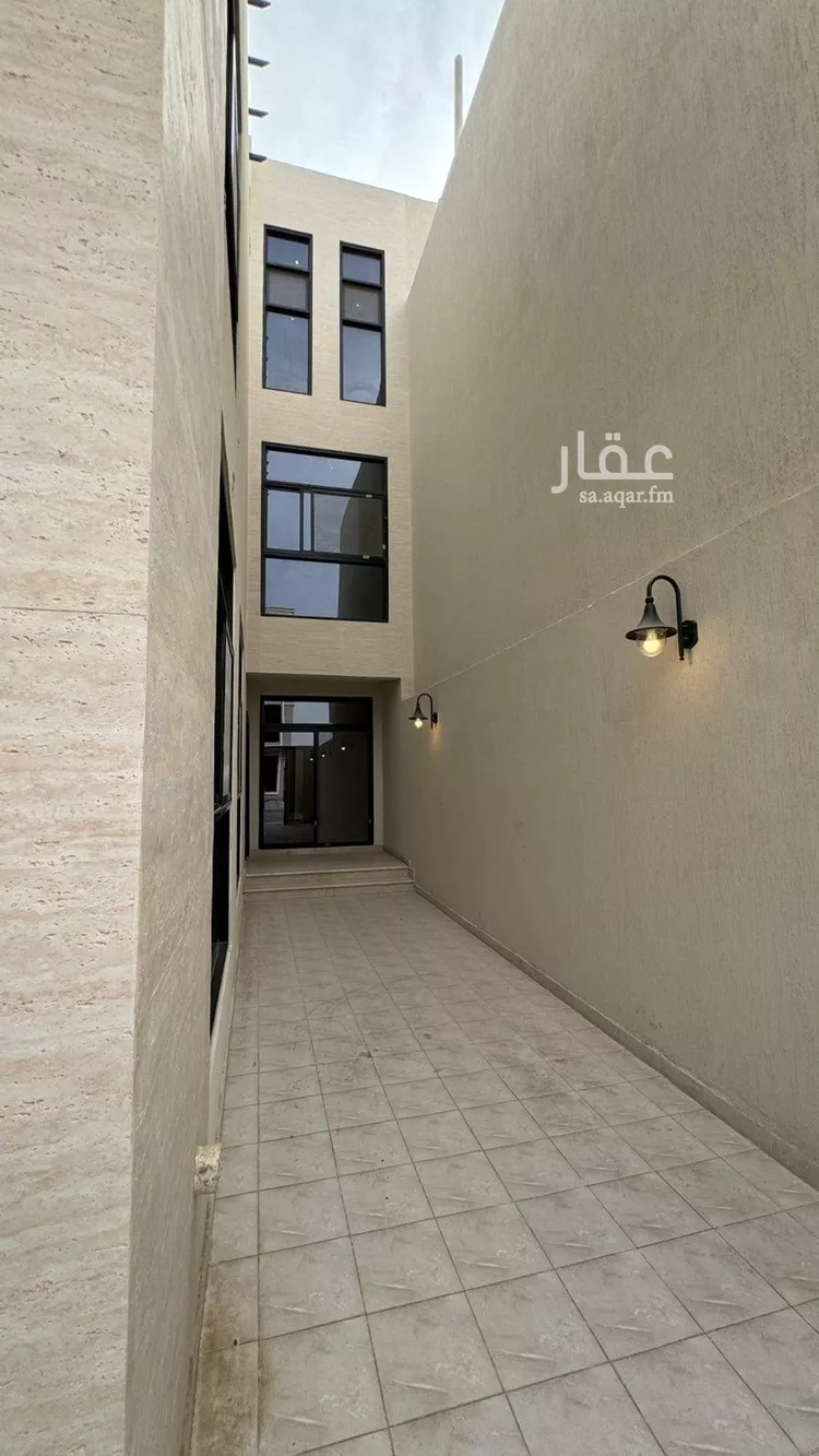 فيلا للبيع في شارع ابن رستم, حي وادي مذينب, مدينة المدينه المنوره, منطقة المدينة المنورة صورة 3