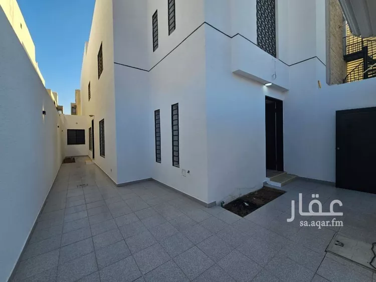 دور للبيع في شارع الجاروديه, حي الدار البيضاء, مدينة الرياض, منطقة الرياض صورة 2