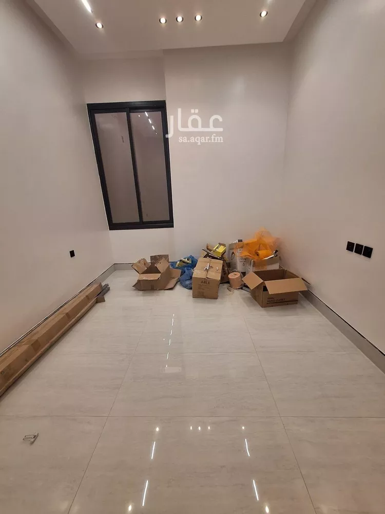 دور للبيع في شارع عبدالله بن أبي الهذيل, حي الرمال, مدينة الرياض, منطقة الرياض صورة 4