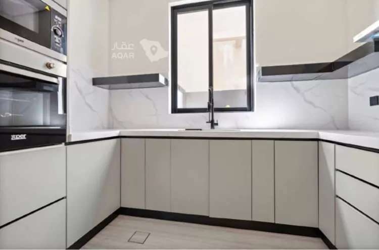 Floor for Sale in Riyadh Al Arid 8
