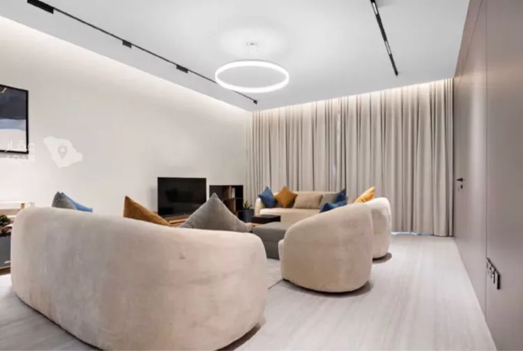 Floor for Sale in Riyadh Al Arid 7