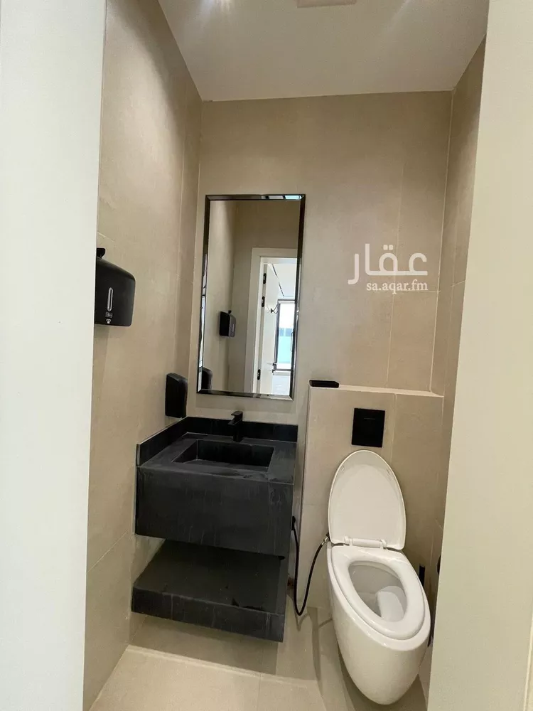 مكتب تجاري للإيجار في شارع رقم 3, حي الملقا, مدينة الرياض, منطقة الرياض صورة 5