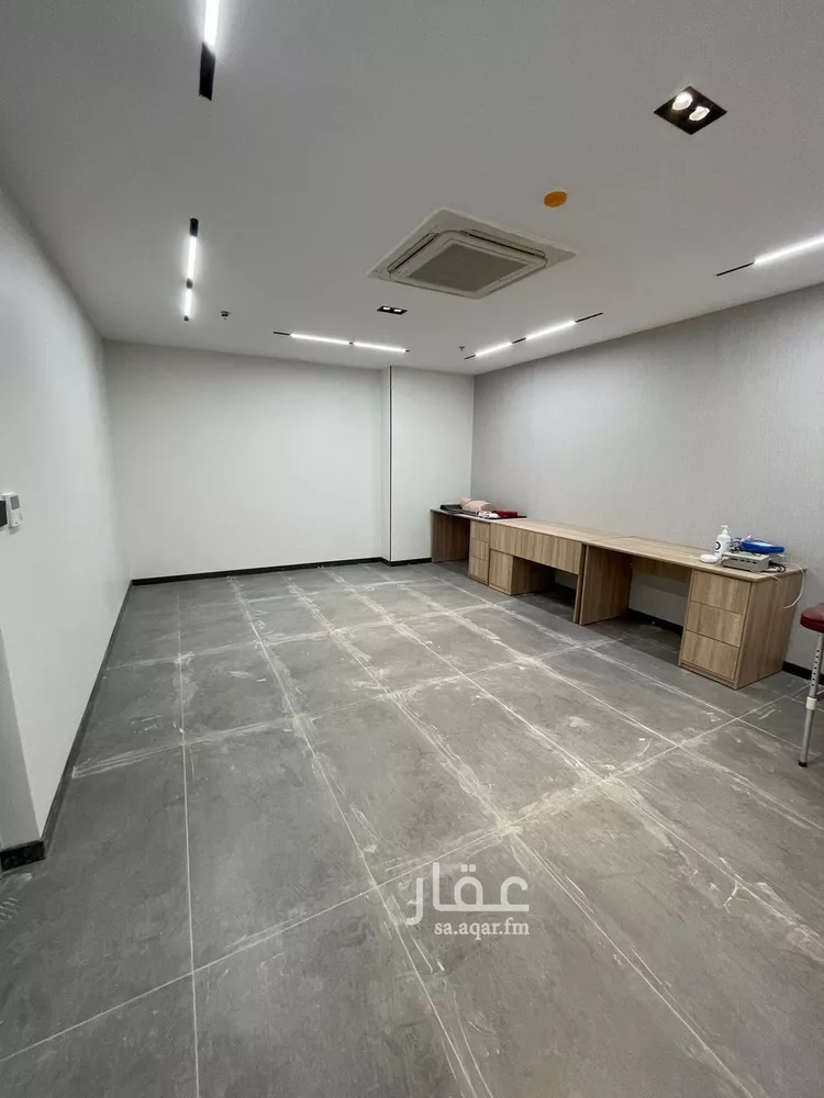 مكتب تجاري للإيجار في شارع الامير محمد ابن سعد ابن عبدالعزيز, حي الملقا, مدينة الرياض, منطقة الرياض صورة 3