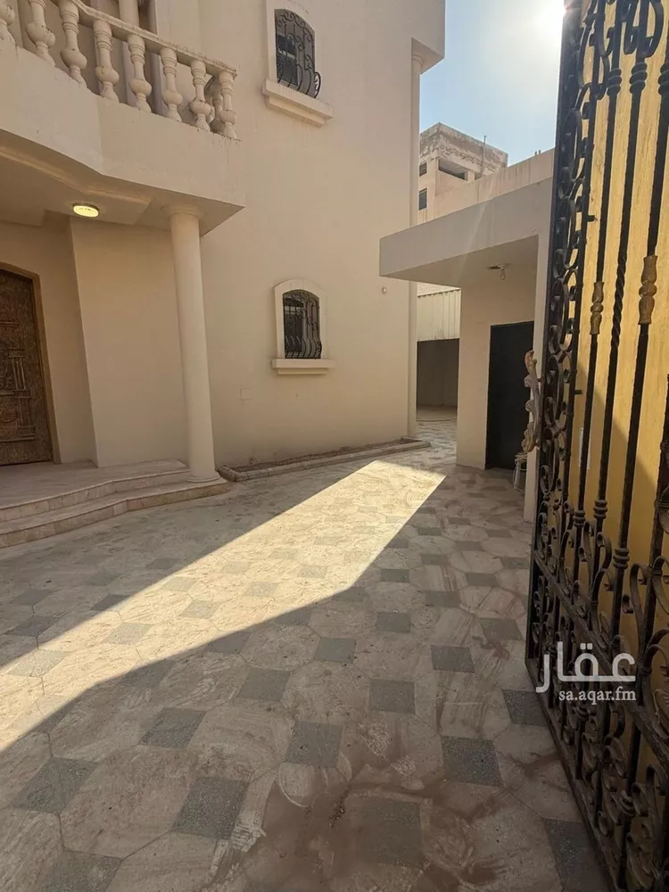 فيلا للبيع في شارع شهيد الدين ثم الوطن محمد عتيق المطيري, حي الشهداء, مدينة الرياض, منطقة الرياض صورة 3