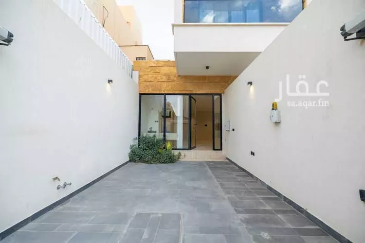 دور للبيع في شارع علقة, حي المصيف, مدينة الرياض, منطقة الرياض صورة 3