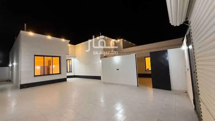 فيلا للبيع في شارع عبدالله ابن الربيع, حي المدائن, مدينة حائل, منطقة حائل صورة 5