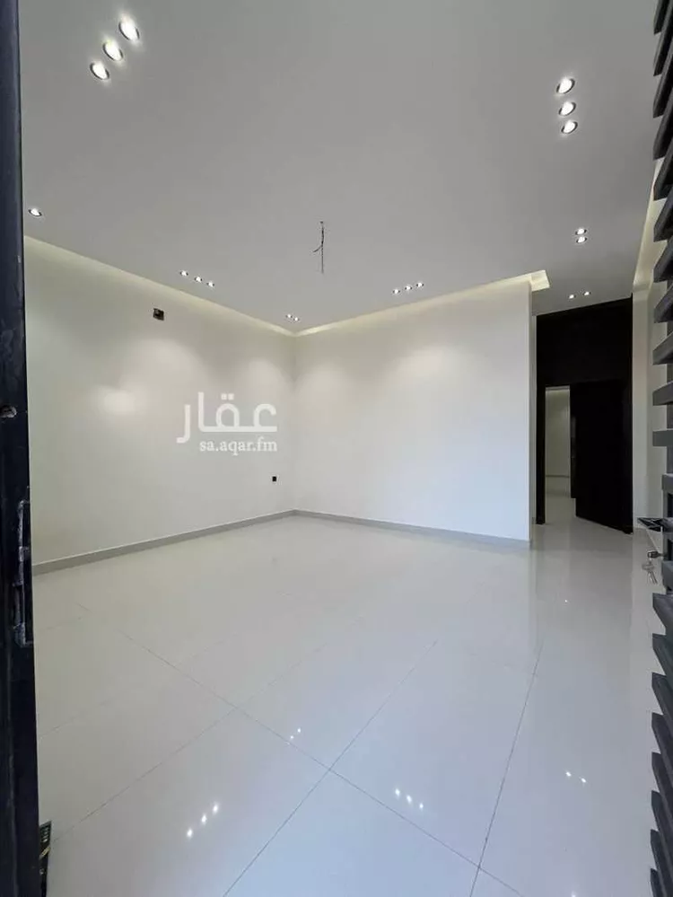Floor for Sale in Riyadh Al Janadriyah صورة 3