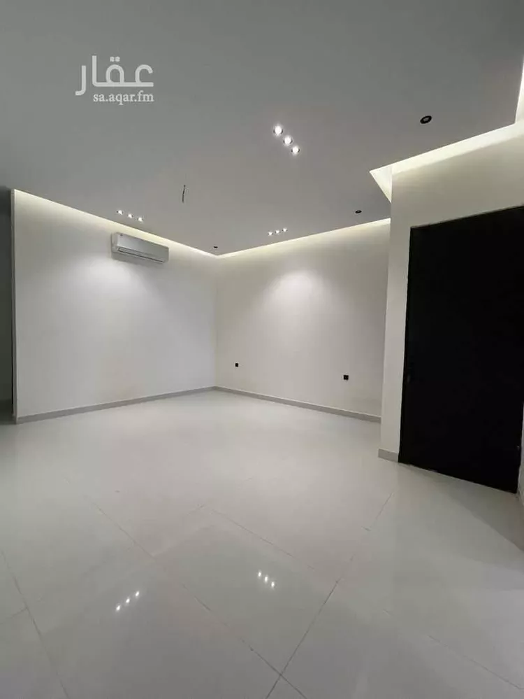 دور للبيع في شارع الضيا, حي الجنادرية, مدينة الرياض, منطقة الرياض 6