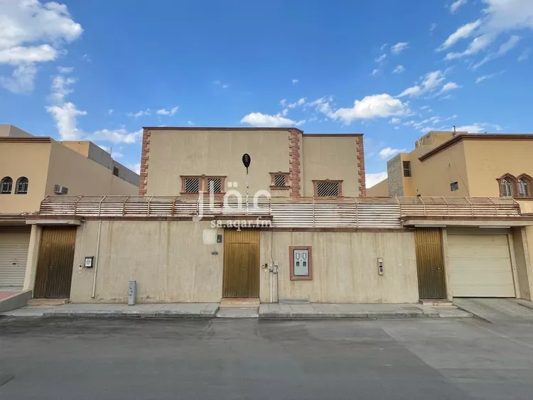 فيلا للبيع في شارع فرسان, حي بدر, مدينة الرياض, منطقة الرياض