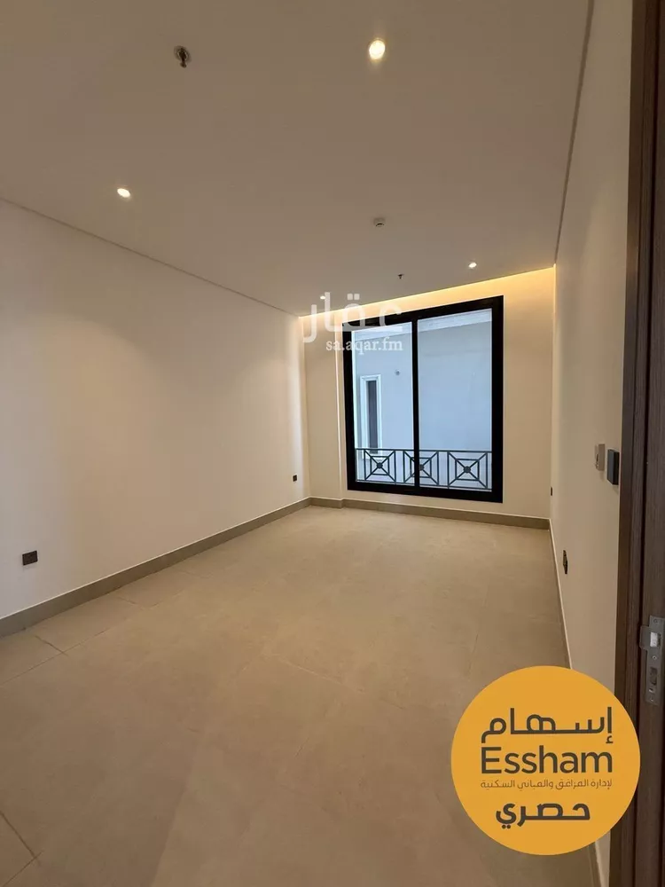 شقة للبيع في شارع الامير عبدالعزيز ابن فهد ابن عبدالعزيز, حي الحزام الذهبي, مدينة الخبر, المنطقة الشرقية 8
