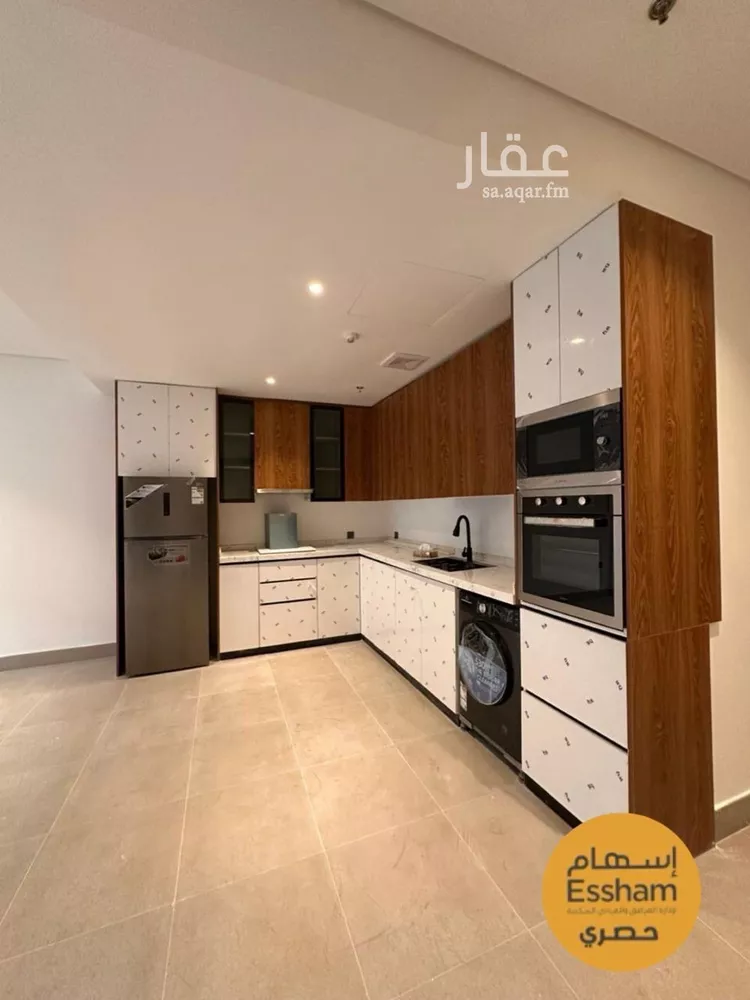 شقة للبيع في شارع الامير عبدالعزيز ابن فهد ابن عبدالعزيز, حي الحزام الذهبي, مدينة الخبر, المنطقة الشرقية صورة 3
